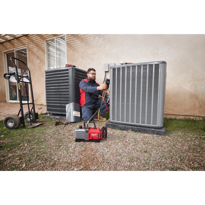 Pompa Per Il Vuoto 18V 8.0Ah Forge Tecnologia Fuel 142 L/Min Bistadio - M18 Fvp5-801 - Milwaukee 4933499248