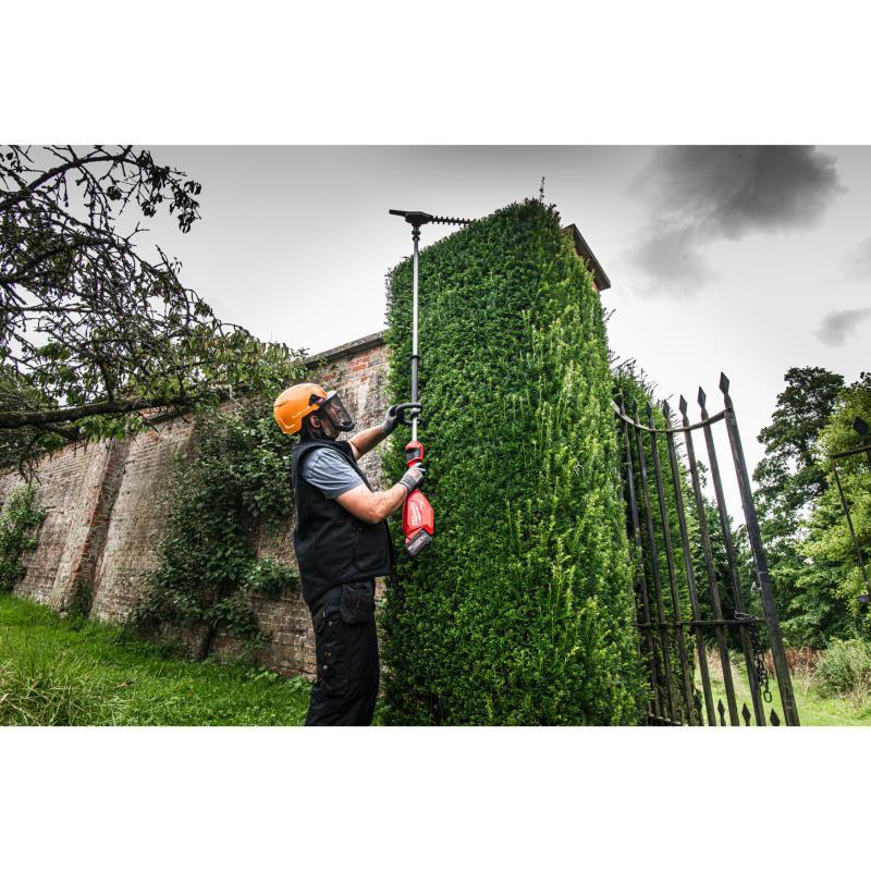 Tagliasiepi Professionale Ad Asta 216 Cm 18V 8Ah Forge Tecnologia Fuel - M18 Fhete22-802 - Milwaukee 4933498516