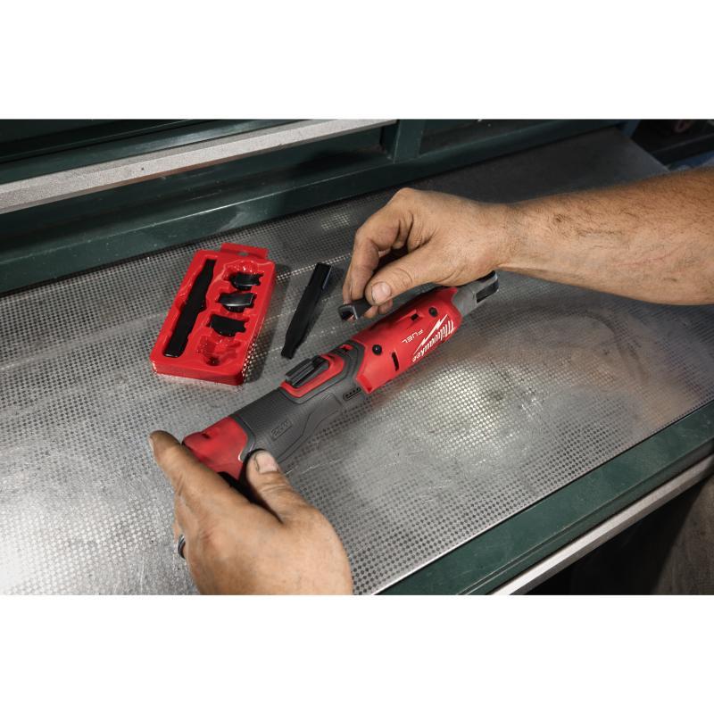 Cricchetto 3/8" 12 Volt Fuel - Senza Batteria - M12 Fir38G2-0 - Milwaukee 4933498936