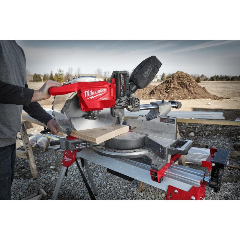 Troncatrice Radiale 18 Volt Forge Fuel - 1 Batteria 12,0Ah - M18 Fms305-121 - Milwaukee 4933499181