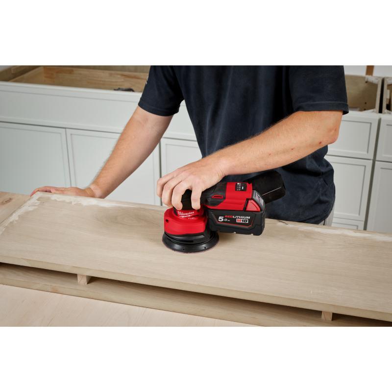 Levigatrice Rotorbitale 18 Volt 5,0Ah Tecnologia Fuel 125Mm - M18 Fros125-502X - Milwaukee 4933498254
