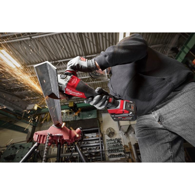 Smerigliatrice Alte Prestazioni 18 Volt Disco 125Mm 8 Ah Tecnologia Fuel Valigetta Heavyduty Avvio A Paletta - M18 Fhsag125Xpdb2-802X - Milwaukee 4933493418